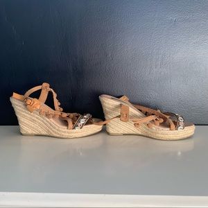 Signature Olivia Miller Platform strappy pom pon Sandals